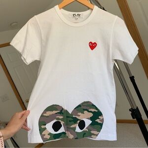 Comme des Garcons PLAY White Camo Heart T-Shirt Kids Medium